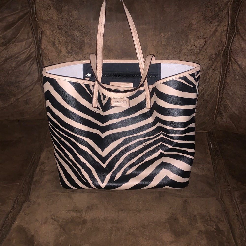 COACH ZEBRA PRINT LEATHER TOTE PURSE